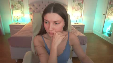 ashleybaee online show from June 8, 12:28 pm