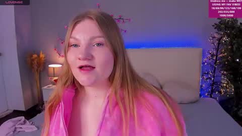 AshleyJonse online show from April 1, 5:19 am