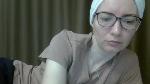 Ashley online show from March 30, 6:02 am