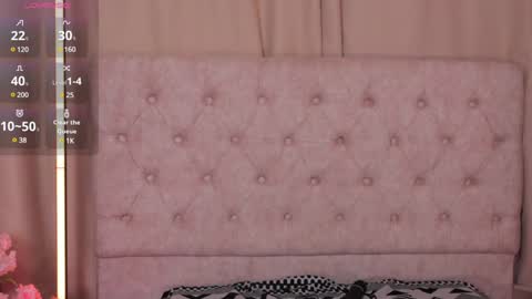 Ashley Lauren online show from January 28, 7:00 am