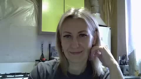 AshleyXHoney online show from October 21, 7:24 am