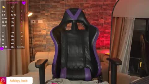 Ashley Fox online show from January 17, 3:38 am