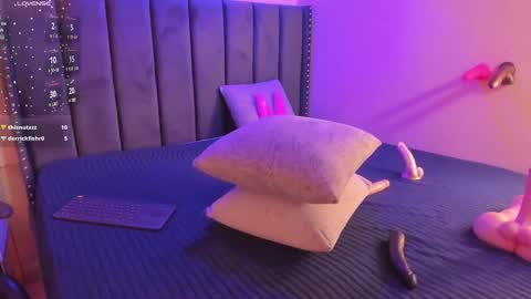 ashlye_miller_ online show from January 30, 7:07 am