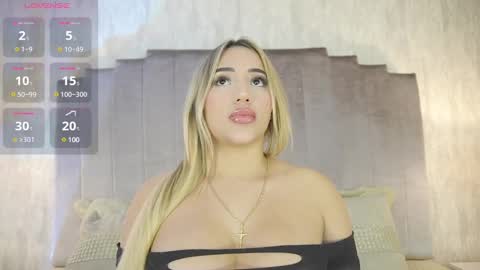 Snapshot of ashlye_stone chatting on February 22, 2:28 am Paula Baleta online show from February 22, 2:28 am