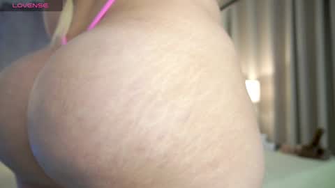 Snapshot of ashlye_stone chatting on January 14, 4:47 am Paula Baleta online show from January 14, 4:47 am