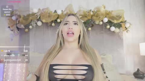 Snapshot of ashlye_stone chatting on December 5, 5:21 am Paula Baleta online show from December 5, 5:21 am