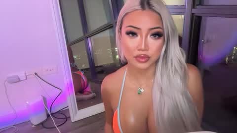 ashlynkira online show from February 25, 1:31 am