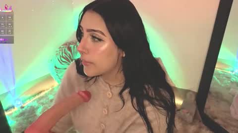 Ash  online show from November 1, 8:19 pm