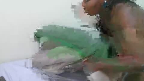 ashyneil_ online show from May 11, 12:45 pm