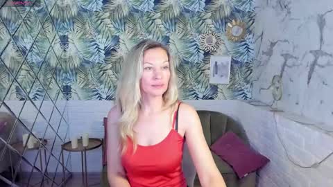 Snapshot of asia_rain_ chatting on February 28, 11:58 am Asia online show from February 28, 11:58 am
