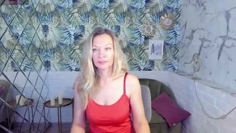 Snapshot of asia_rain_ chatting on February 28, 8:53 am Asia online show from February 28, 8:53 am