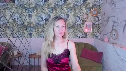 Snapshot of asia_rain_ chatting on March 7, 12:01 pm Asia online show from March 7, 12:01 pm