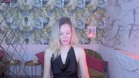 Snapshot of asia_rain_ chatting on February 25, 5:19 am Asia online show from February 25, 5:19 am