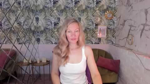 Snapshot of asia_rain_ chatting on September 10, 6:03 am Asia online show from September 10, 6:03 am