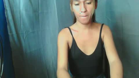 asian_angelcumster online show from November 19, 1:32 pm
