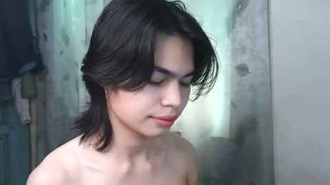 asian_babyboi online show from September 10, 8:15 am