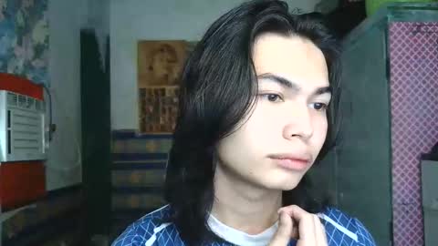 asian_babyboi online show from February 28, 8:07 am