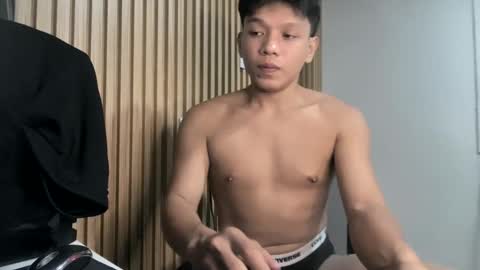 asian_calid22xx online show from May 7, 10:49 pm