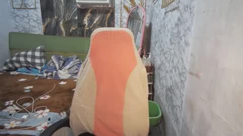 im janeth single mom online show from April 15, 3:43 am