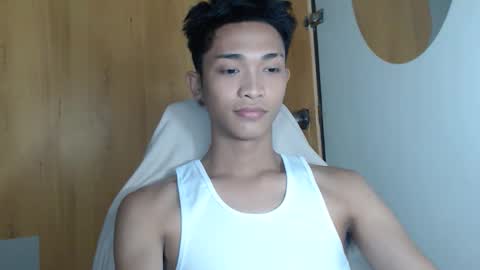 Snapshot of asian_keithtwink69 chatting on September 15, 3:46 pm Keith online show from September 15, 3:46 pm
