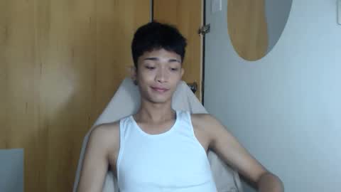 Snapshot of asian_keithtwink69 chatting on September 18, 6:01 pm Keith online show from September 18, 6:01 pm