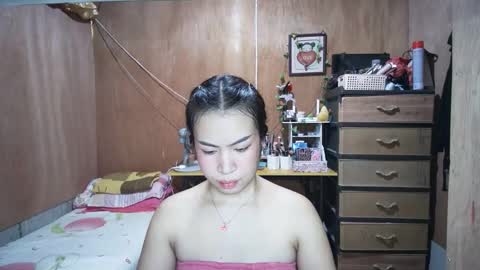 Snapshot of asian_llory chatting on September 14, 2:14 am asian_llory online show from September 14, 2:14 am