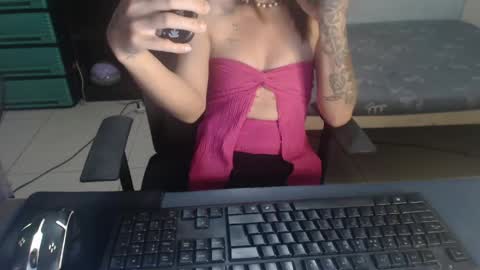 asian_mystika online show from March 25, 5:36 am