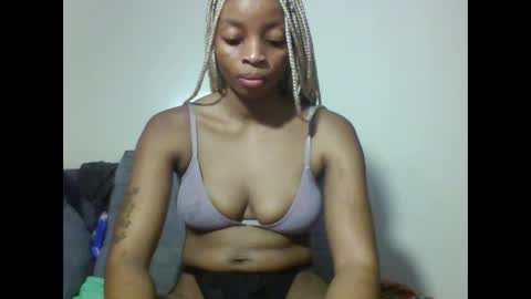 Asia online show from November 30, 7:10 pm