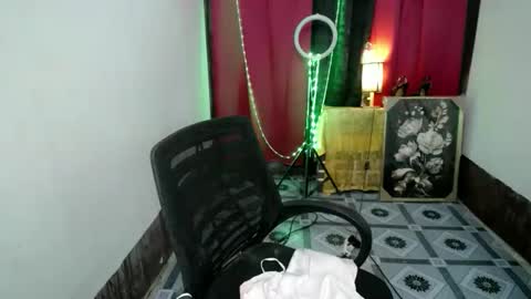 asian_pretty143 online show from October 7, 3:46 am