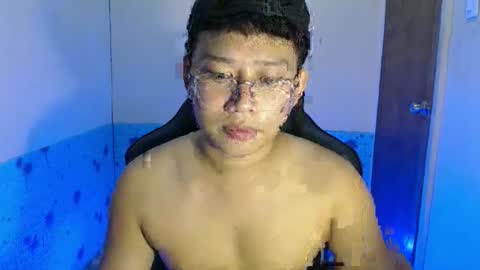 asian_walker online show from May 21, 10:22 am
