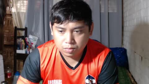 Noel online show from December 18, 3:04 am