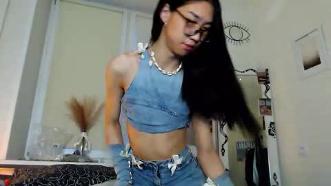 asiancvnt online show from November 20, 1:21 pm