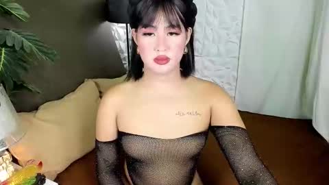 asianhugecocktrisha online show from December 22, 7:31 pm