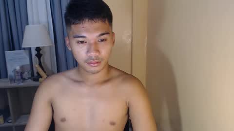asianhunk_jamesx online show from September 21, 4:44 pm