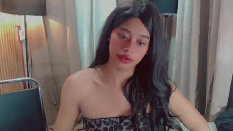 kisses online show from July 23, 1:09 pm