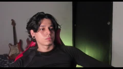 asmodeuszz online show from July 17, 2:13 am