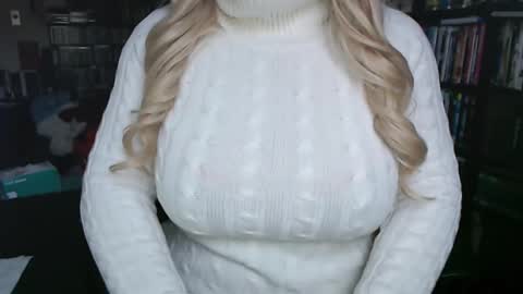 Aspen Vale online show from October 20, 8:58 pm