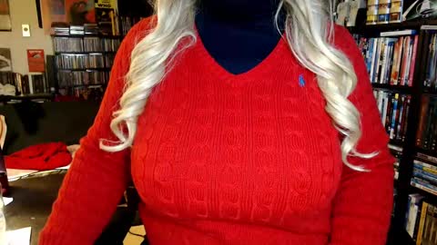 Aspen Vale online show from November 6, 9:40 pm