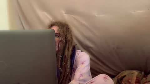 Kali Mah The Divine Adjacent online show from February 25, 3:48 pm