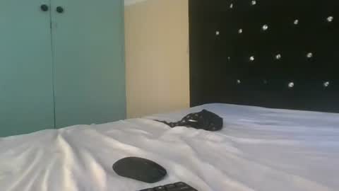 asscluupper online show from September 23, 7:46 am