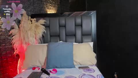 Nahomi  online show from February 21, 10:29 am