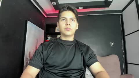 astablack_ online show from September 17, 7:12 am