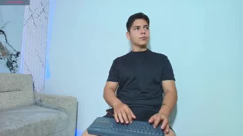 astablack_ online show from November 7, 10:01 pm