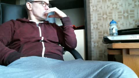 Snapshot of asterion51 chatting on February 23, 2:35 pm asterion51 online show from February 23, 2:35 pm