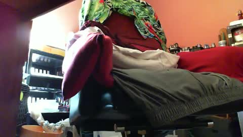 astiff1foru online show from October 9, 1:27 pm