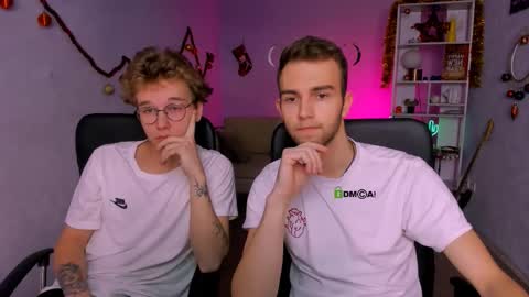 astren online show from January 6, 8:35 pm