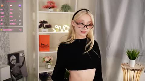 Kate online show from November 20, 4:26 pm