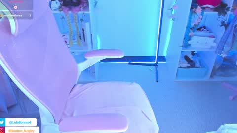 Bonnie online show from February 3, 9:18 pm