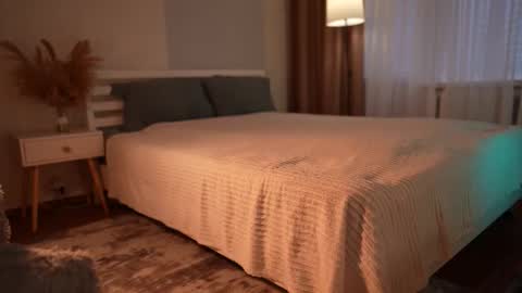 Asuna Niiya - online show from September 26, 3:20 pm