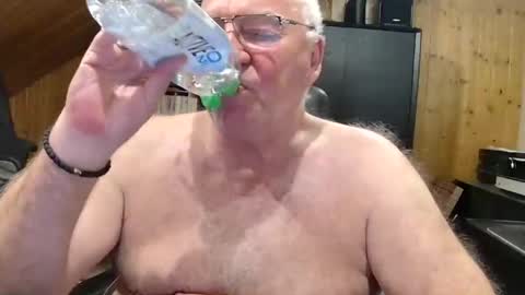 asusandy online show from April 16, 11:07 pm